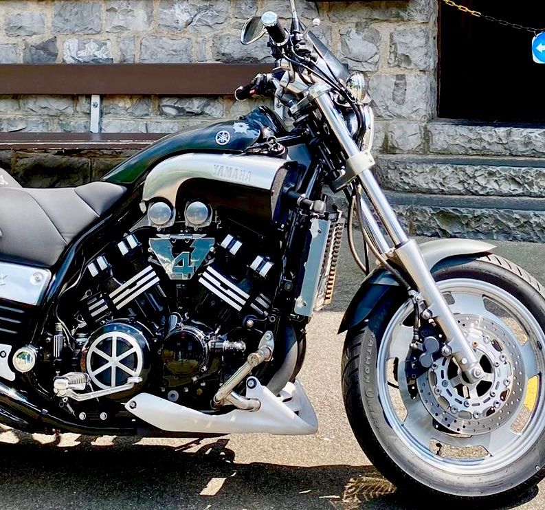 Yamaha Strada: YAMAHA VMAX 1200 CAN – Usato da Beckenried venduto da Easytrading4you 1