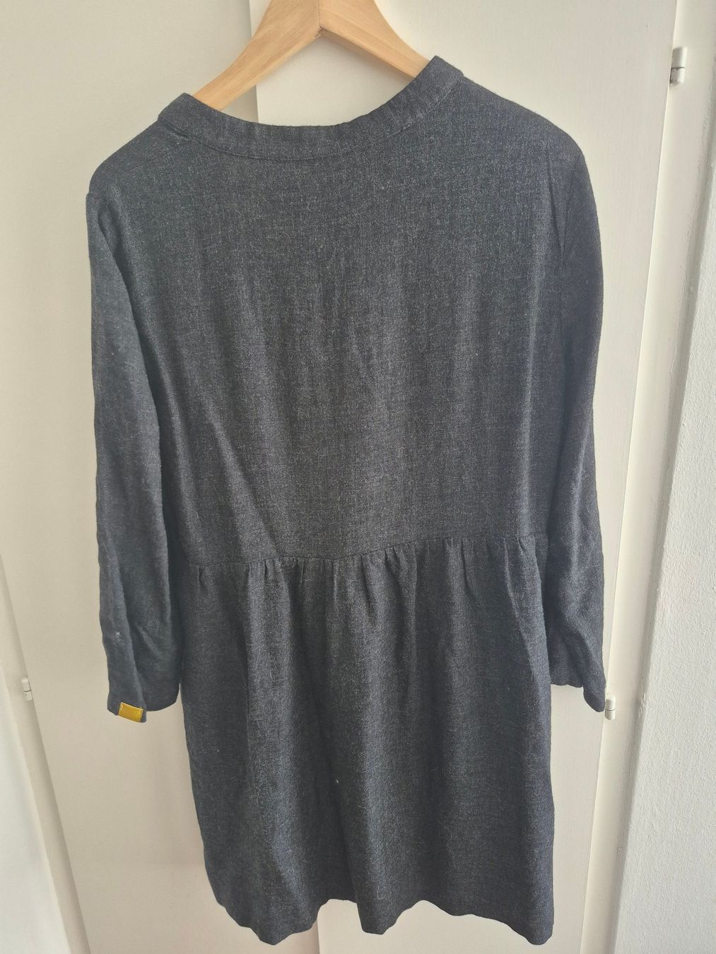 Zara Vestiti: Zara Basic Kleid, Grösse L, Anthrazit - Must-have Zara Teil – Usato da Zürich venduto da Korallenfisch 3
