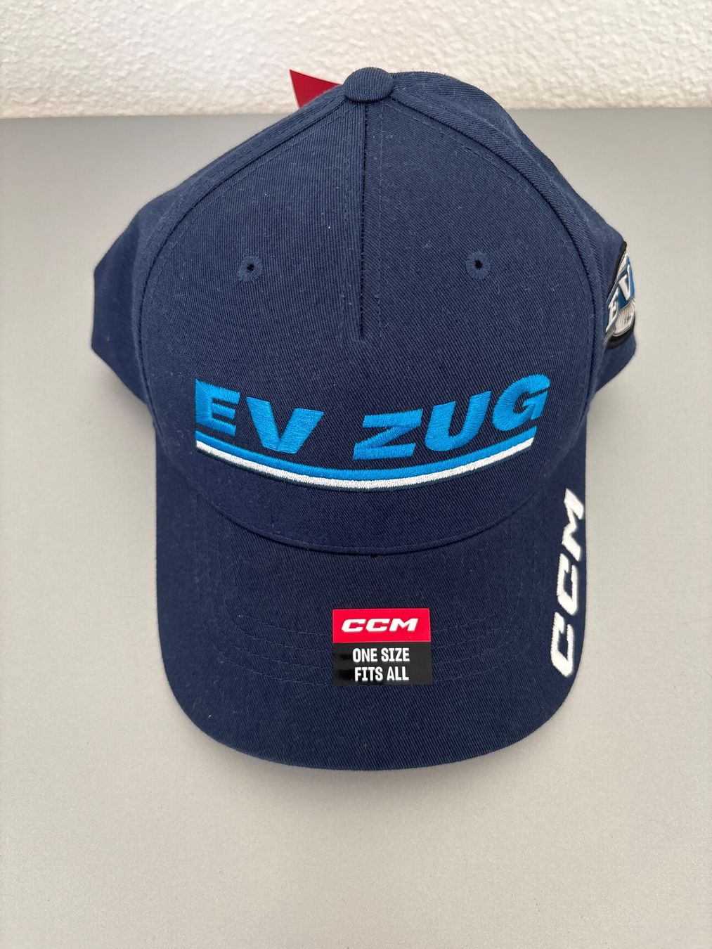 Ccm Canottiere & Pantaloni: EVZ EV Zug CCM One Size Cap Neu – Nuovo e nell'imballaggio originale da Unterägeri venduto da flu_zp5d 5
