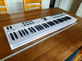 Arturia KeyLab 61 Essential (MIDI Keyboard)