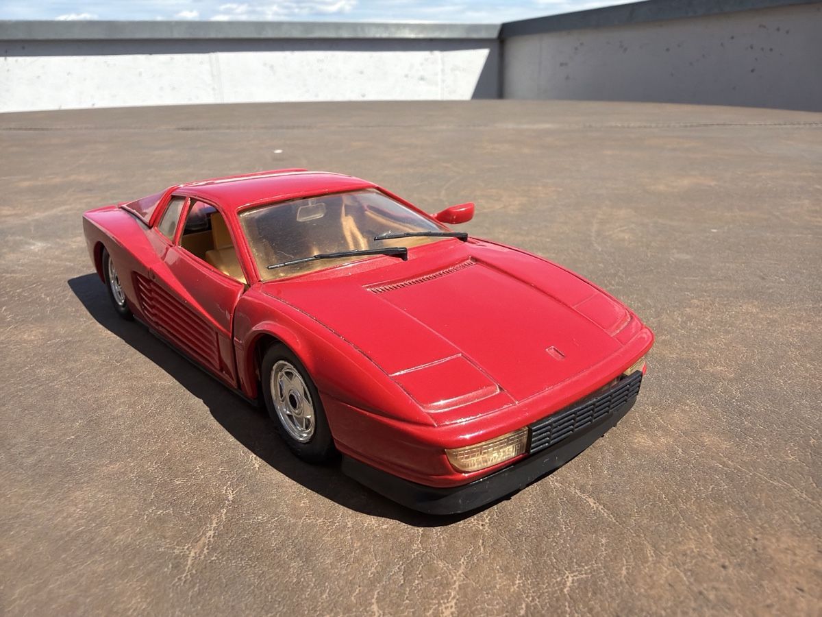 Revell Voitures modèles: Ferrari Testarossa - 1/24 - Revell – D'occasion à Wolfwil par Rolex1 4