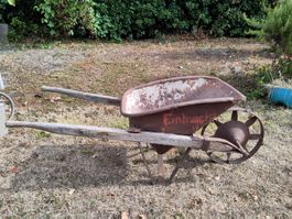 Schöne antike Schubkarre 'Garette'
