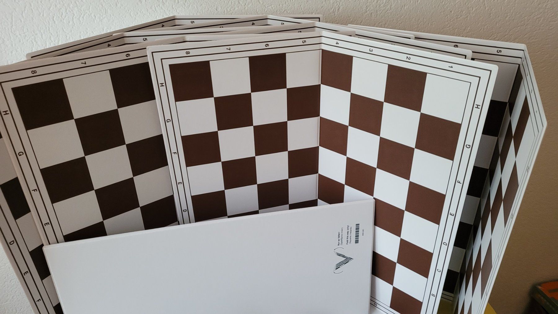 Giochi: 10 x KLAPPBAR BRAUN WEISS SCHACHPLAN – Nuovo e nell'imballaggio originale da Chur venduto da Artona0903 2