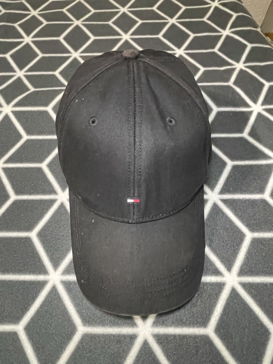 Tommy Hilfiger Sonstige Kleidung & Accessoires: Kappe Tommy Hilfiger schwarz OS  – Gebraucht aus Rheineck von cha_p9qy