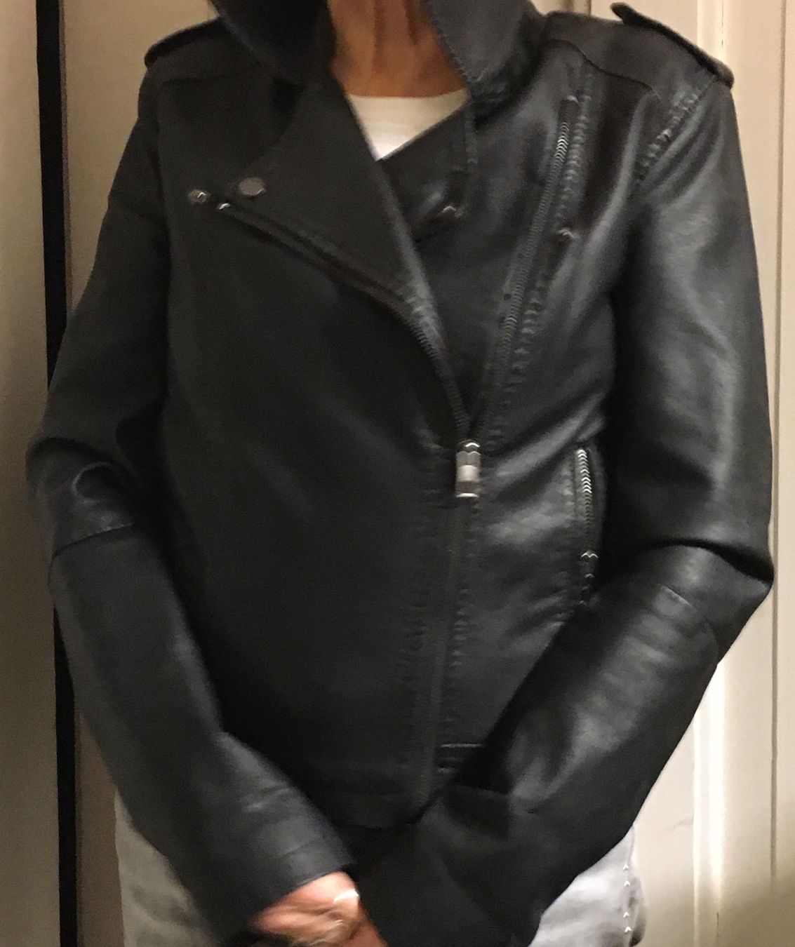 Only Vestes: Only   -  Biker Jacke    Gr. 36 kaum getragen – D'occasion à Bern par rewe45 4