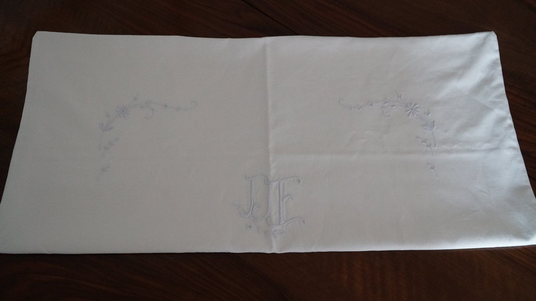 Biancheria da letto: Kissen Bezug Monogramm  DE – Usato da Bern venduto da Antikbatik 4