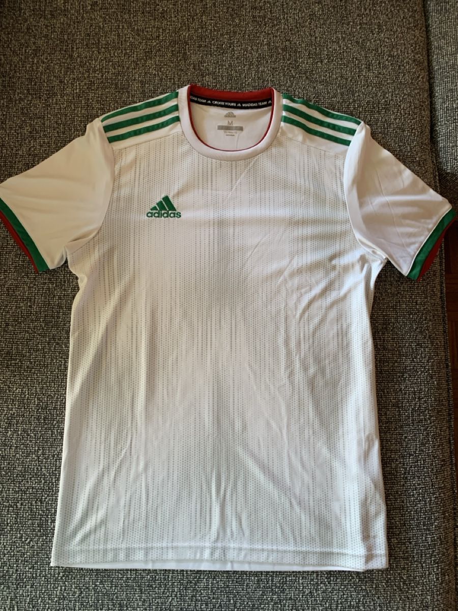 Canottiere & Pantaloni: Adidas Fussball Trikot  – Usato da Greppen venduto da chelito