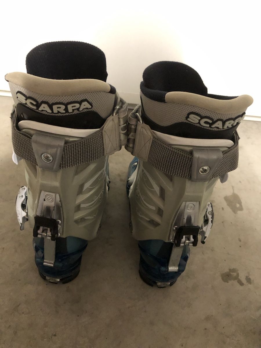 Scarpa Scarpe da donna: Tourenskischuhe Damen – Usato da Ried (Frutigen) venduto da sosonsa 1