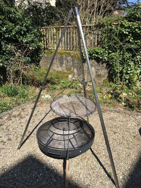 Dreibein Grill + Rost + Feuerschale Kaufen auf Ricardo