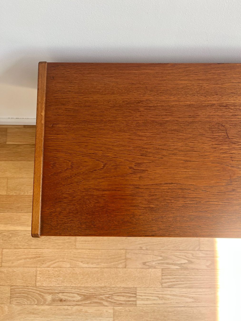 Cassettiere: Mid Century Kommode – Usato da Zürich venduto da matador12 6