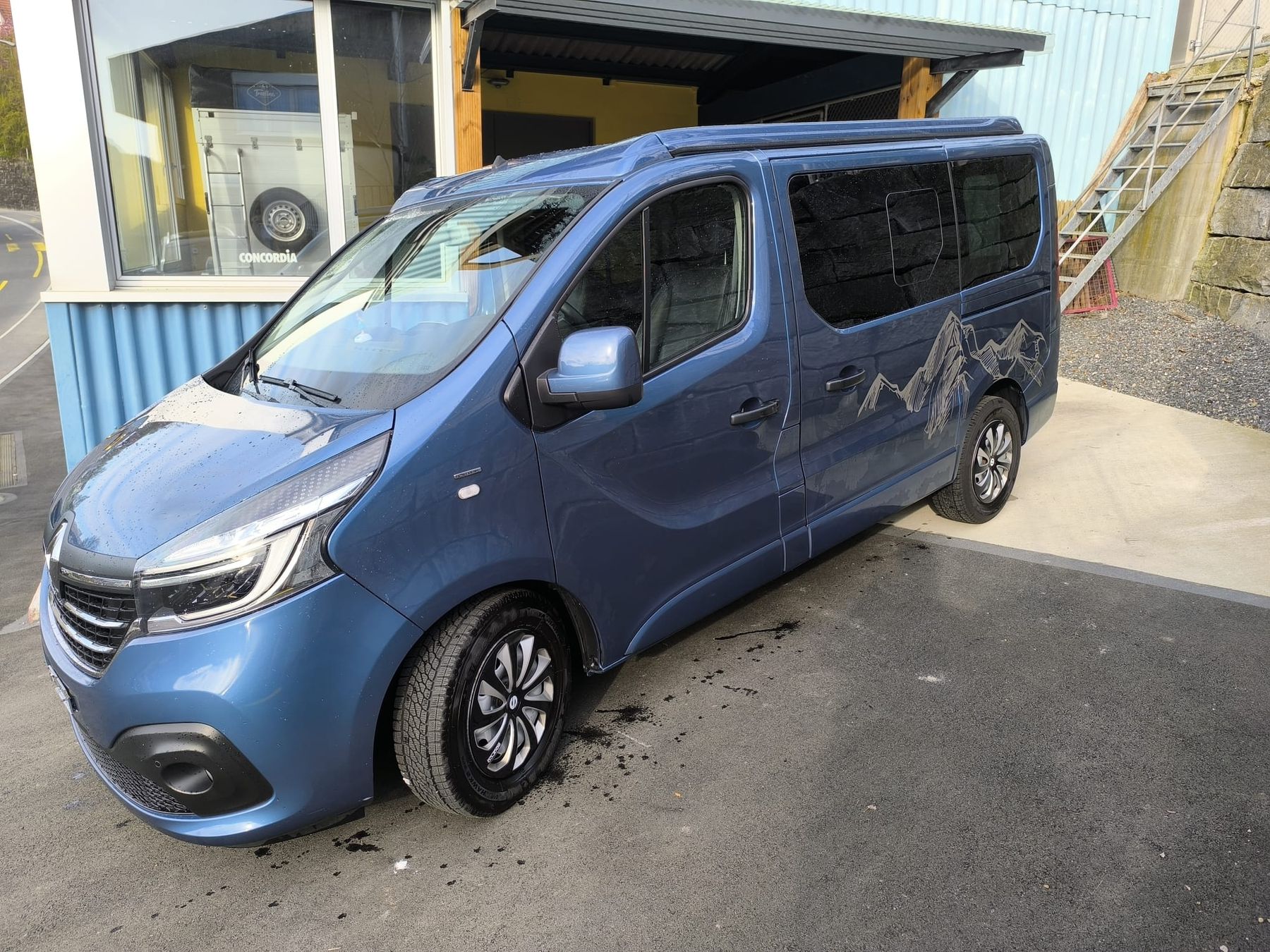 Automobili: Renault Trafic Camper/Van von Sortimo – Usato da Entlebuch venduto da 88SchibiWeine 2
