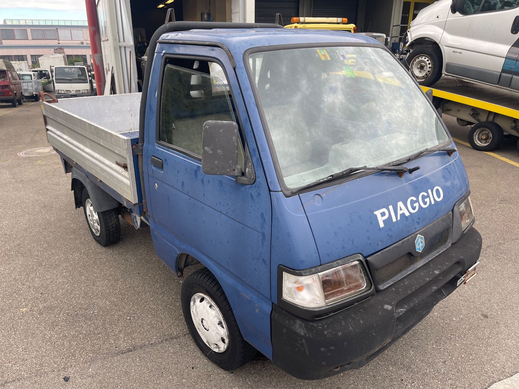 Piaggio Veicoli commerciali: Piaggio Porter 1.3 Kipper – Usato da Winterthur venduto da CamperBau