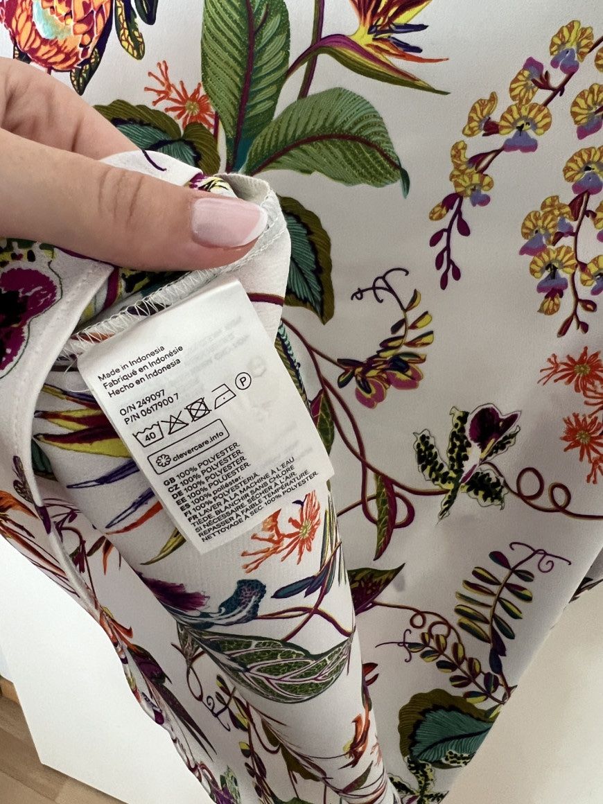 H&M Top: Top H&M Flowers EUR 36 – Nuovo (secondo la descrizione) da Horgen venduto da linuxrp 3