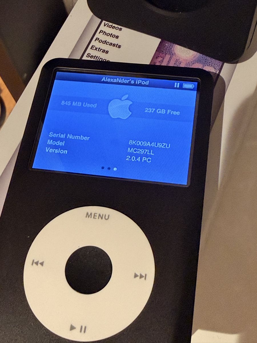 Apple Lecteur media portable: iPod Classic 256gb – Neuf (Voir description) à Sennhof par AlxUnder 3
