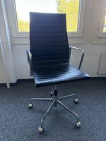 Bürostuhl Vitra Eames Aluminium Chair schwarz gebraucht