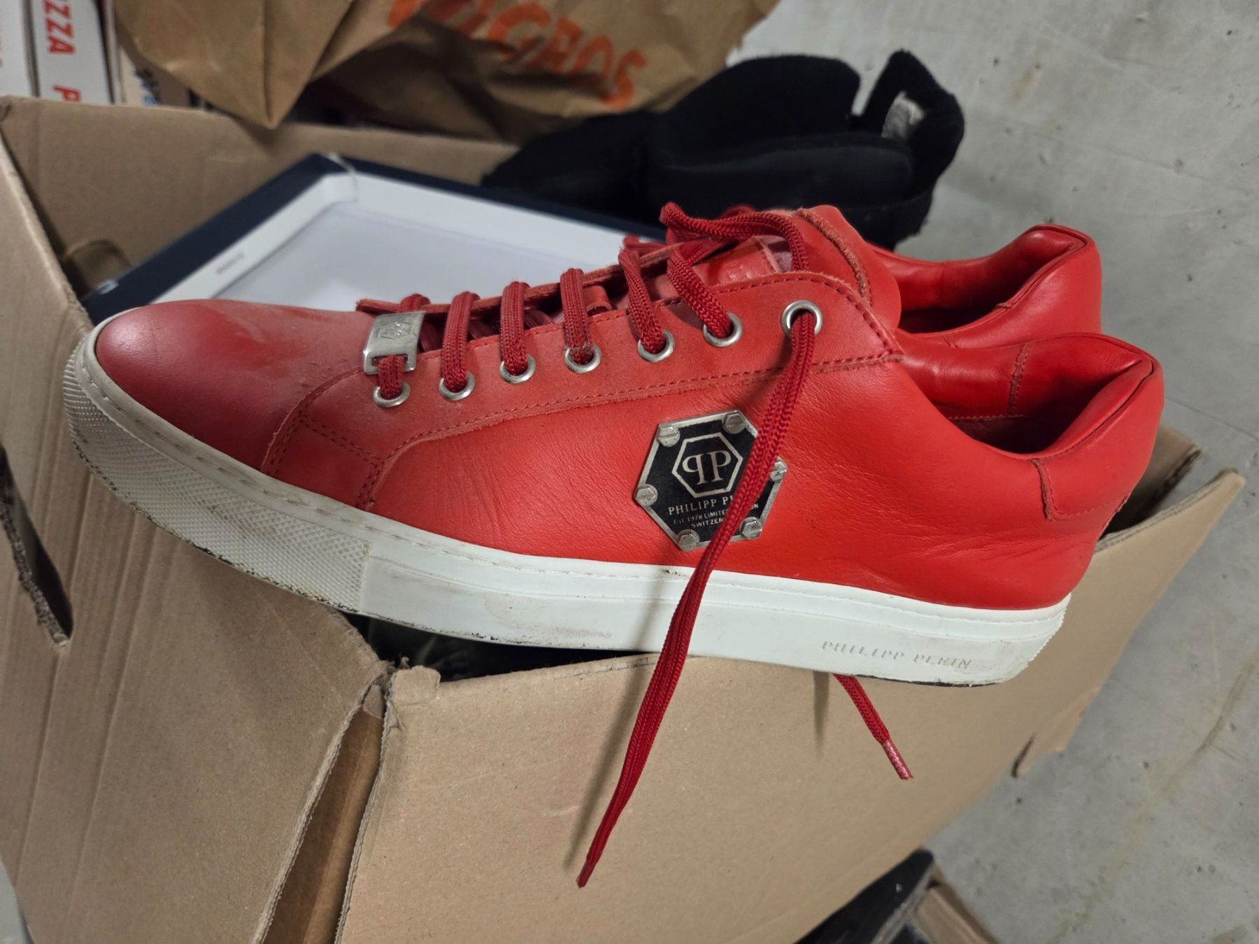 Philipp Plein Herrenschuhe: Rot Philipp Plein Sneaker Gr. 41 Leder – Gebraucht aus Roggwil BE von LowJoe 2