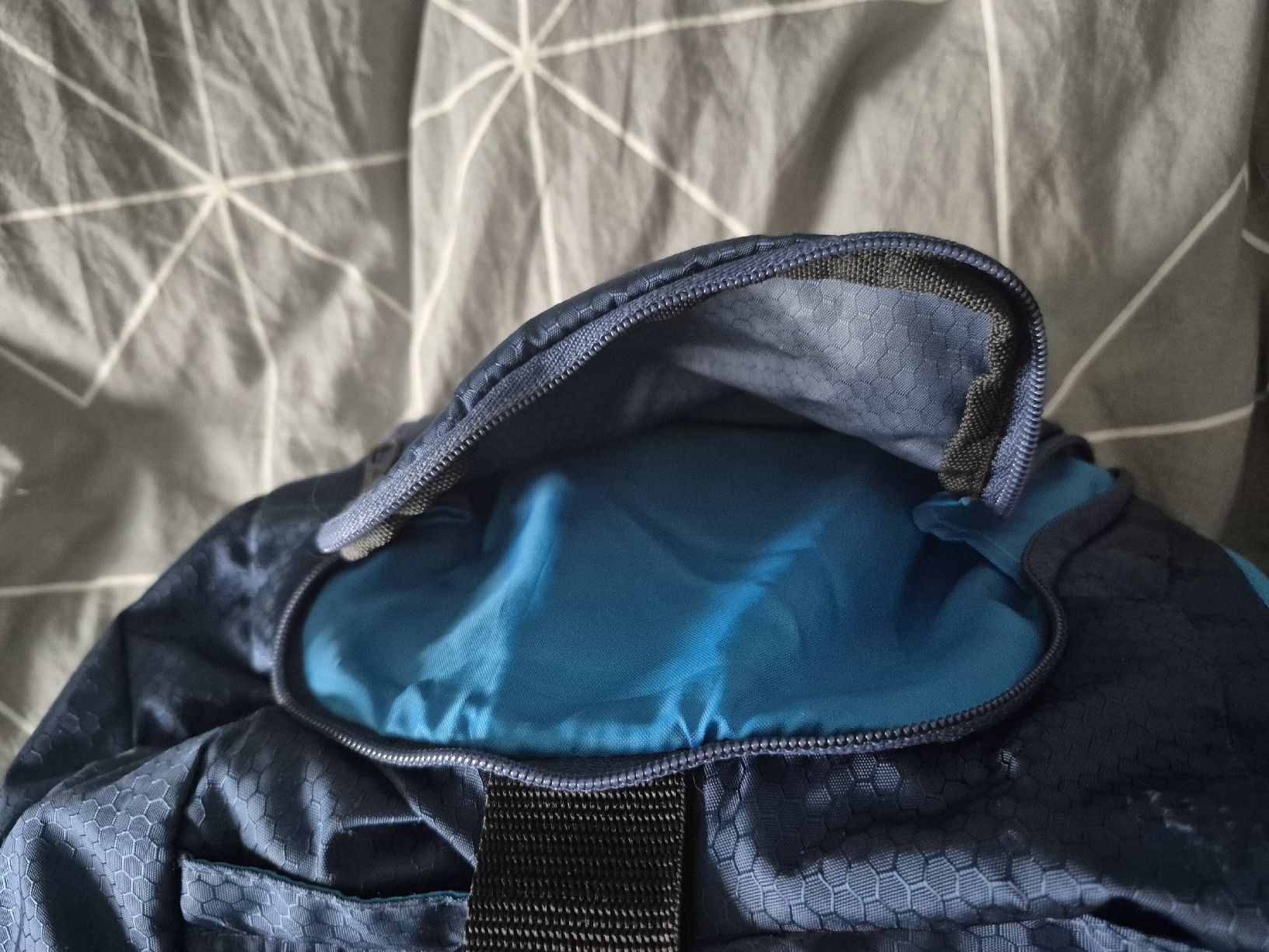 Adidas Borse: Sac de sport – Usato da Bôle venduto da DamedePic 2