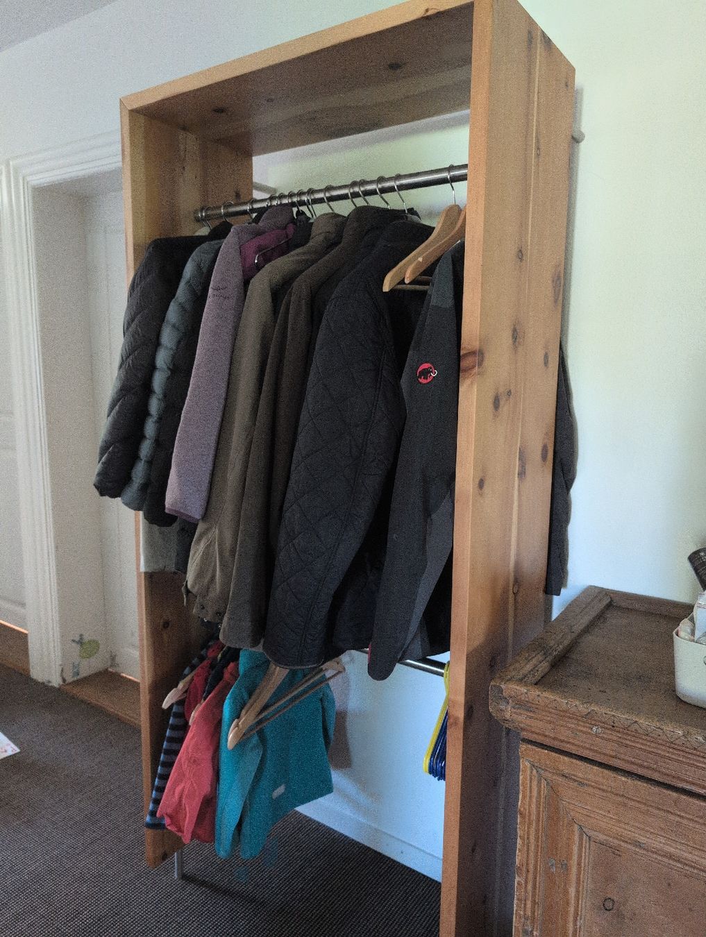Guardaroba: Arvenholz Garderobe – Usato da Winterthur venduto da Uprobst 4
