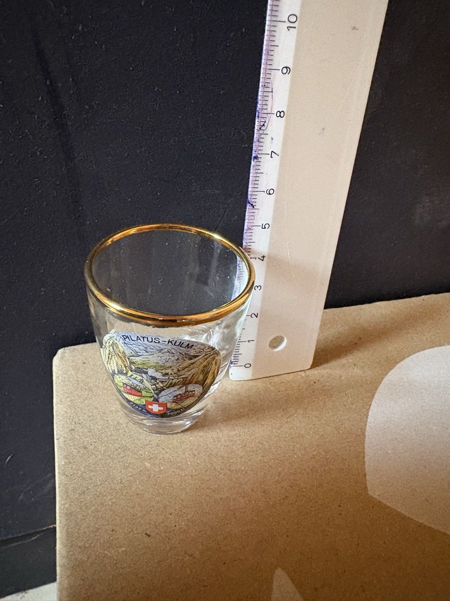 Gläser: Schnapsglas – Gebraucht aus Aarburg von Nairun