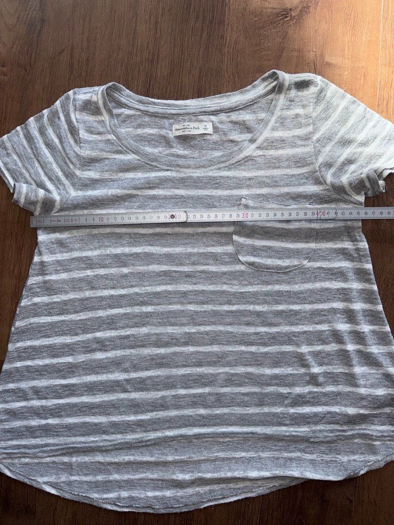 Abercrombie Top: Abercrombie top - M – Usato da St-Sulpice VD venduto da juhdu 3