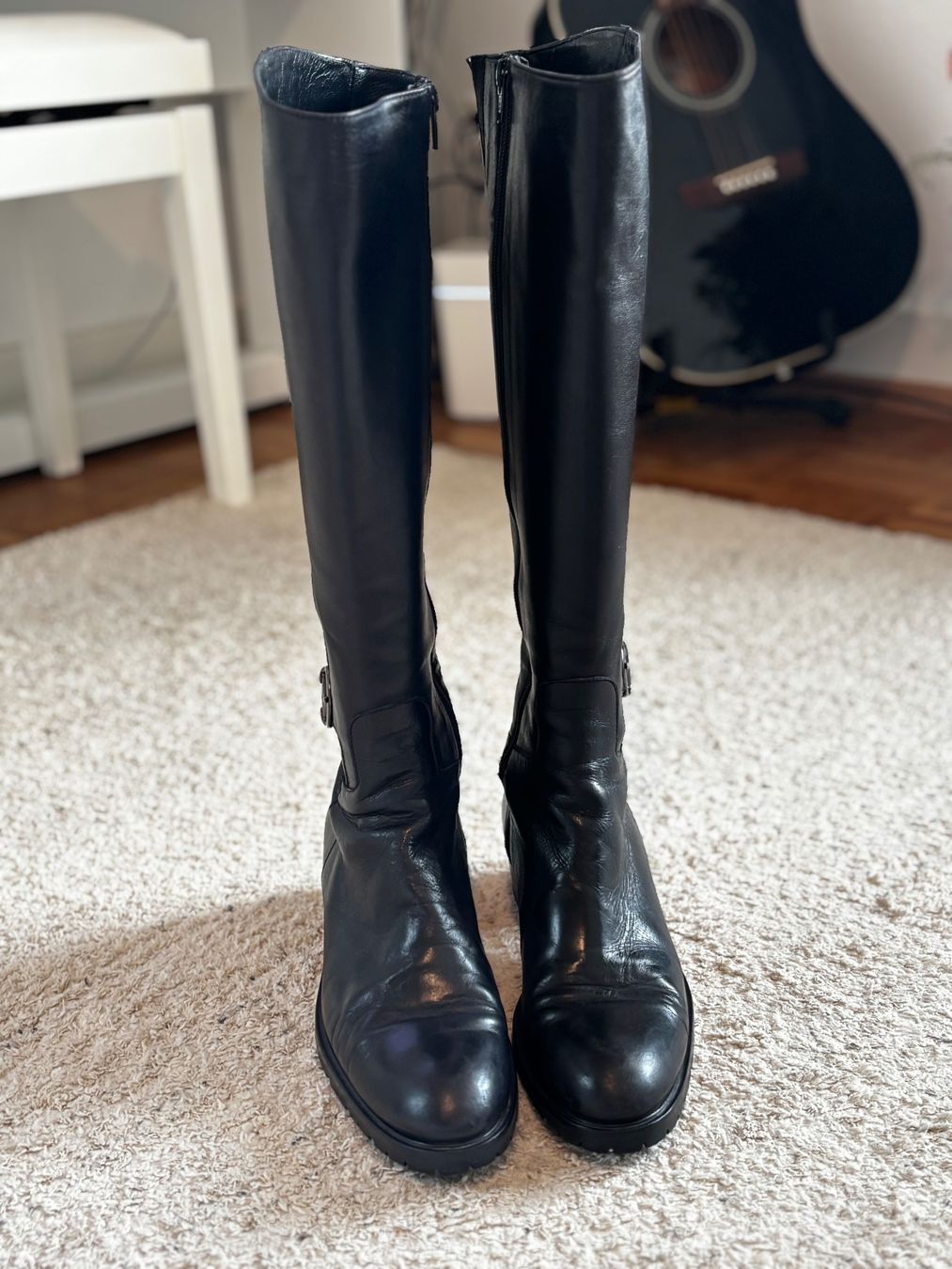 Vibram Scarpe da donna: Leather boots -  Vibram size 39 – Usato da Cully venduto da Maar_K 2
