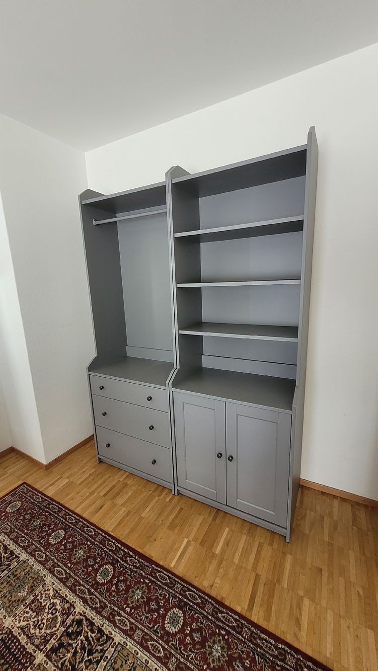 Armadi: Graues Ikea Hauga Regal-/Schrankelement – Usato da Luzern venduto da Andyfeliceunion