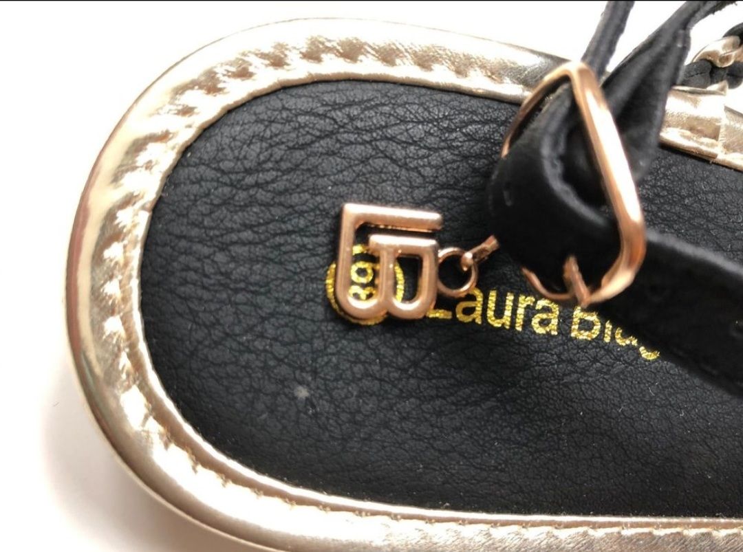 Laura Biagiotti Scarpe da donna: Sandalen Laura Biagiotti – Nuovo (secondo la descrizione) da Heerbrugg venduto da kim11 4