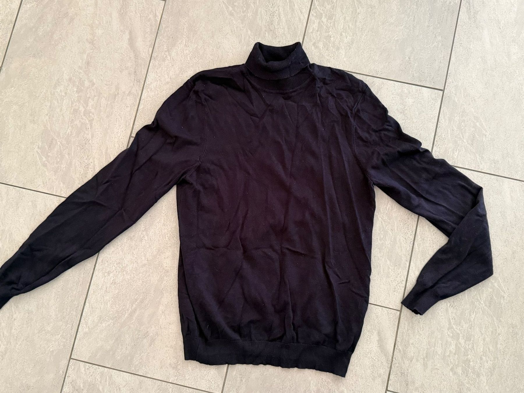 Pullover & Sweatshirts: Rollkragenpullover - Grösse L/52 - CC55 – Gebraucht aus Bülach von Loredana13