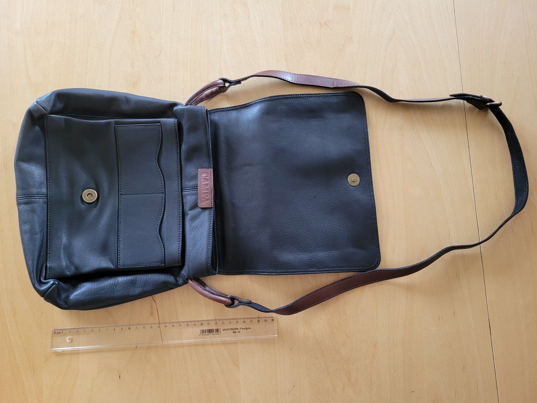 Borse da donna: Leder Handtasche Umhängetasche schwarz – Usato da Wiesendangen venduto da samoalk 3