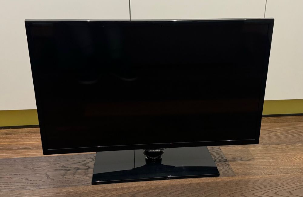 Samsung 32" Full HD LED TV | Kaufen auf Ricardo