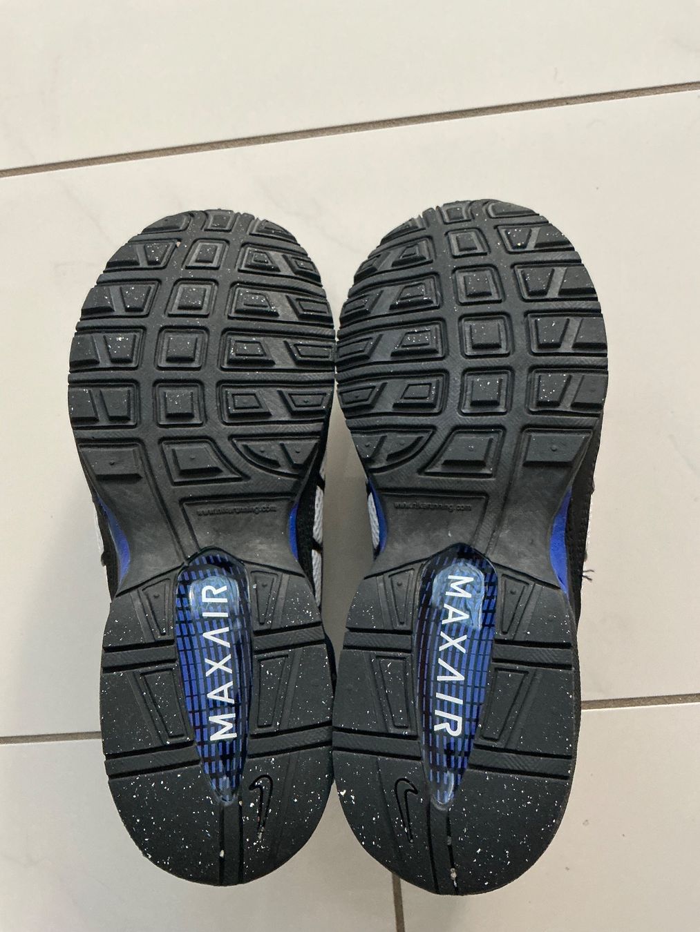 Nike Scarpe da uomo: Neuwertige Air Max Schuhe Gr.42 – Usato da Biel-Benken BL venduto da Sahra1 3