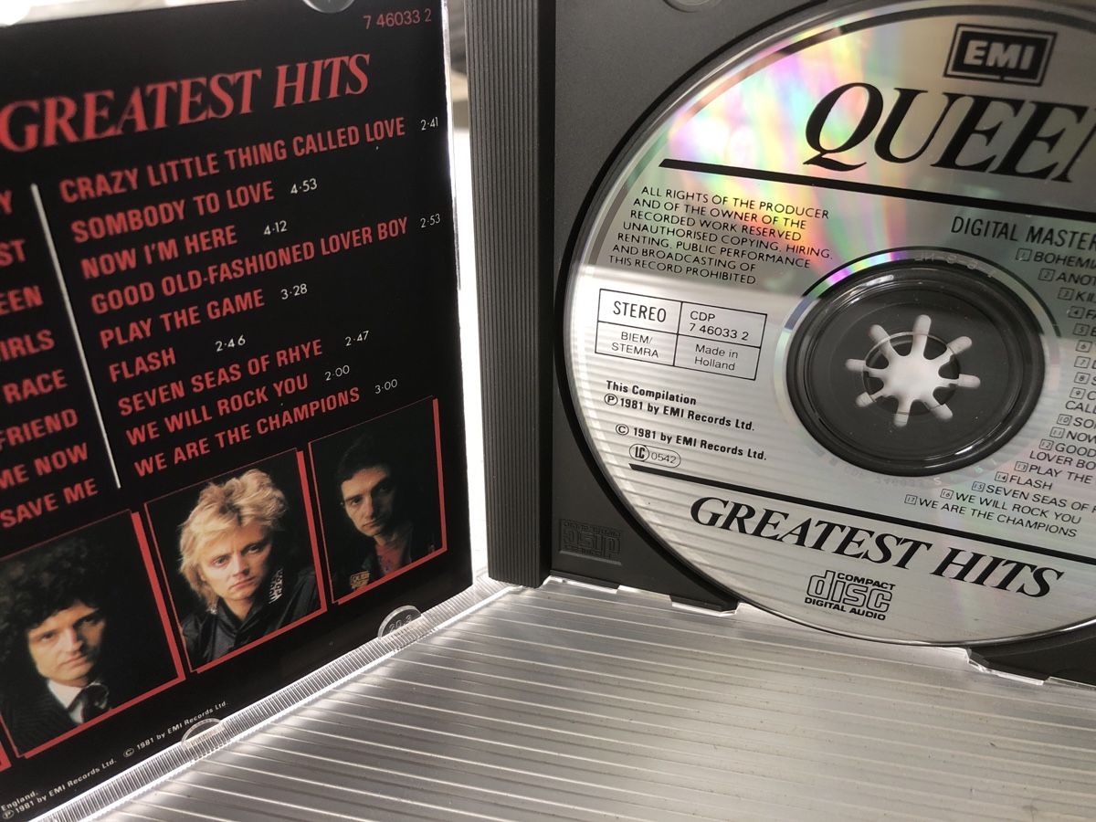 CDs: Queen - Greatest Hits CD – Gebraucht aus Flaach von rubo7 1