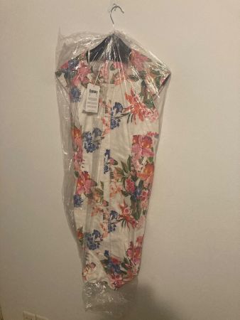 70%SALE,MADDELINE Kleid Blumenmuster Gr.44 neu mit Etikett