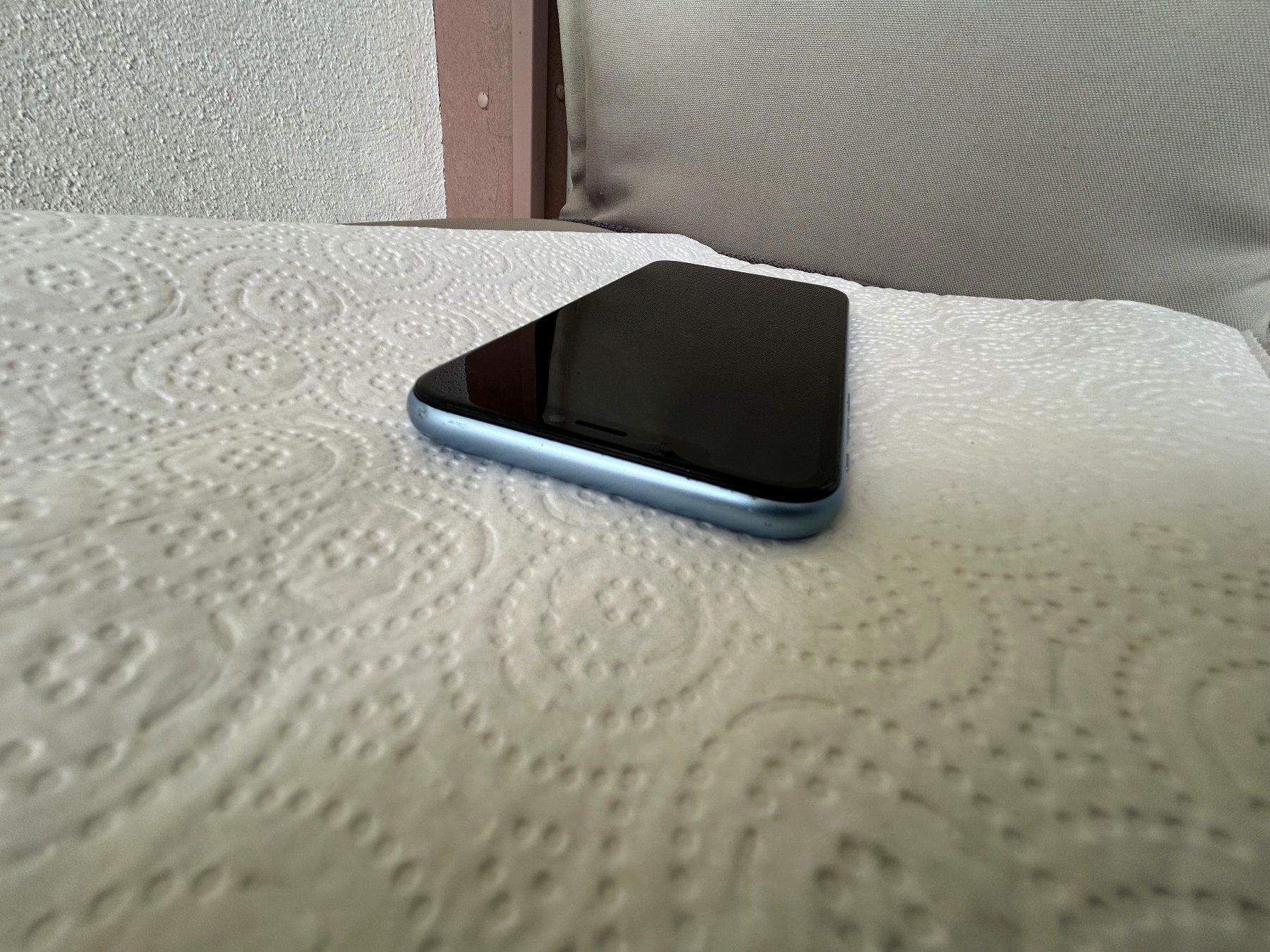 Apple Telefoni cellulari / Smartphones: iPhone XR 64 GB – Usato da Dulliken venduto da Superbad 4