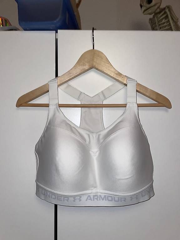 Altra biancheria intima: Brassière de sport – Usato da Lucens venduto da lisacc