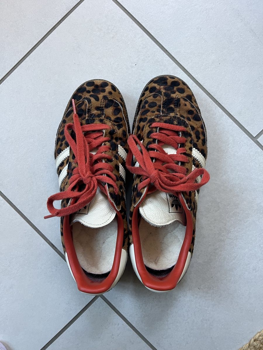 Damenschuhe: Adidas Gazelles in Leomuster – Gebraucht aus Zürich von Lea_hdj7