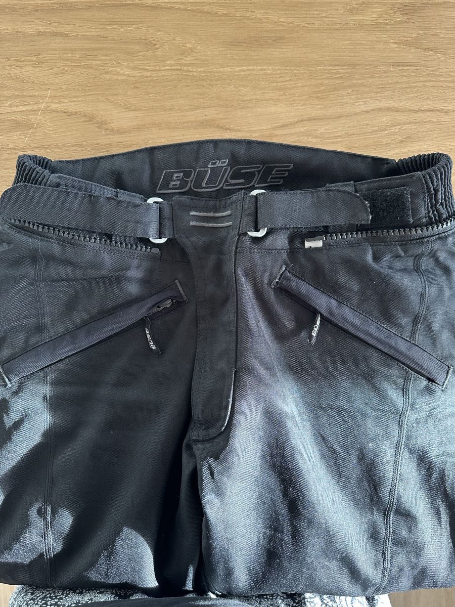 Hosen: Büse Motorradhose schwarz – Gebraucht aus Rifferswil von n.megert 2