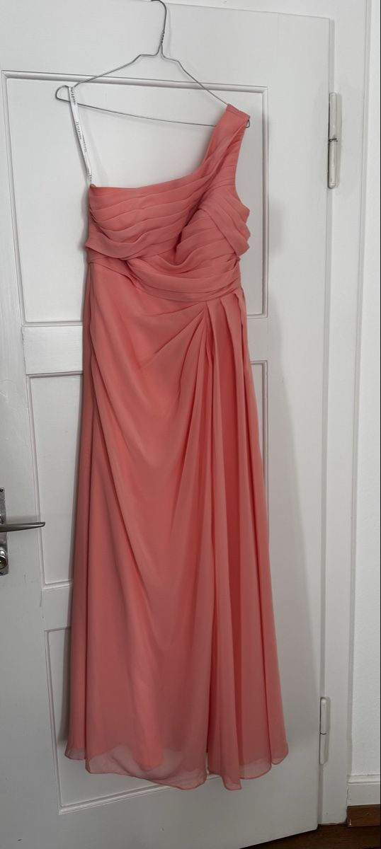 JJ’s House Robes: Brautjungerkleid in Farbe Coral – Neuf (Voir description) à Zofingen par jocelyn97 1