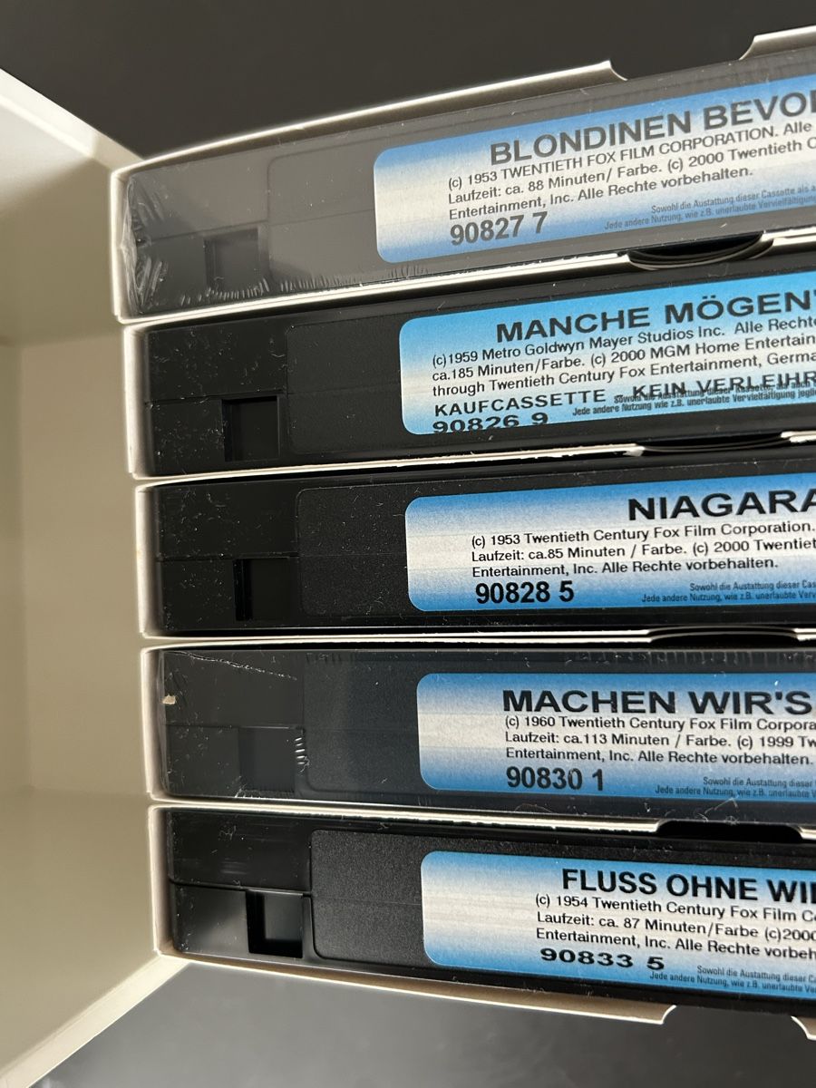 Tutti i VHS: Marilyn Monroe VHS First Class Collection – Usato da Zumikon venduto da tuna007 6