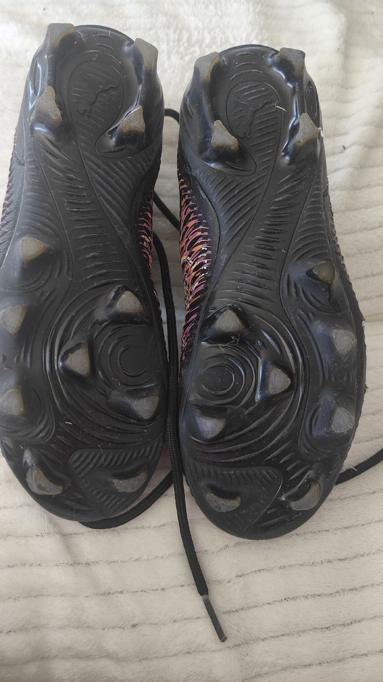 Puma Scarpe per ragazzi: chaussure de foot Puma Pointure 36 – Usato da Troistorrents venduto da Suishy 1