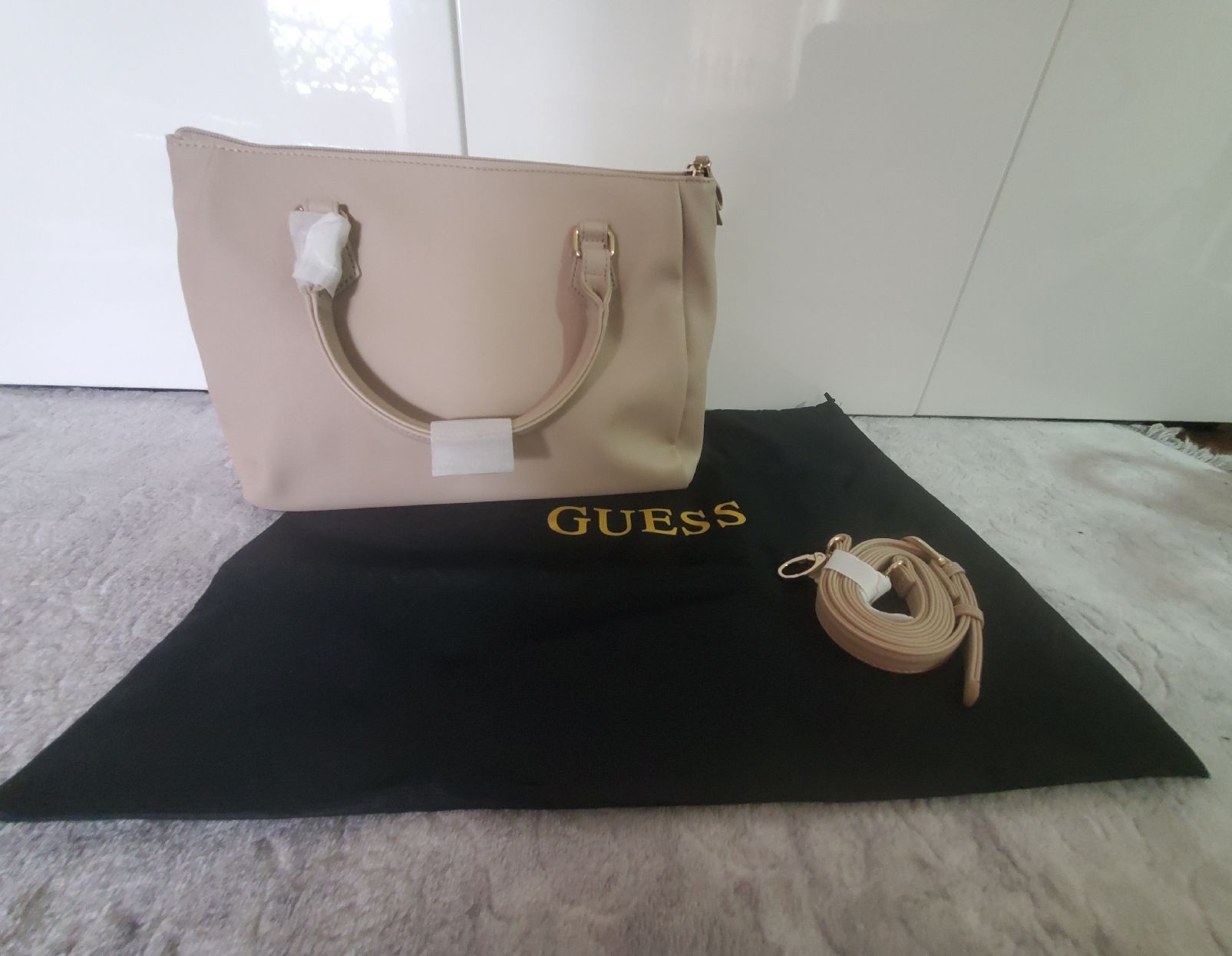 Sacs femmes: GUESS DAMEN TASCHE – Neuf avec emballage d'origine à Zürich par 5183840711 3