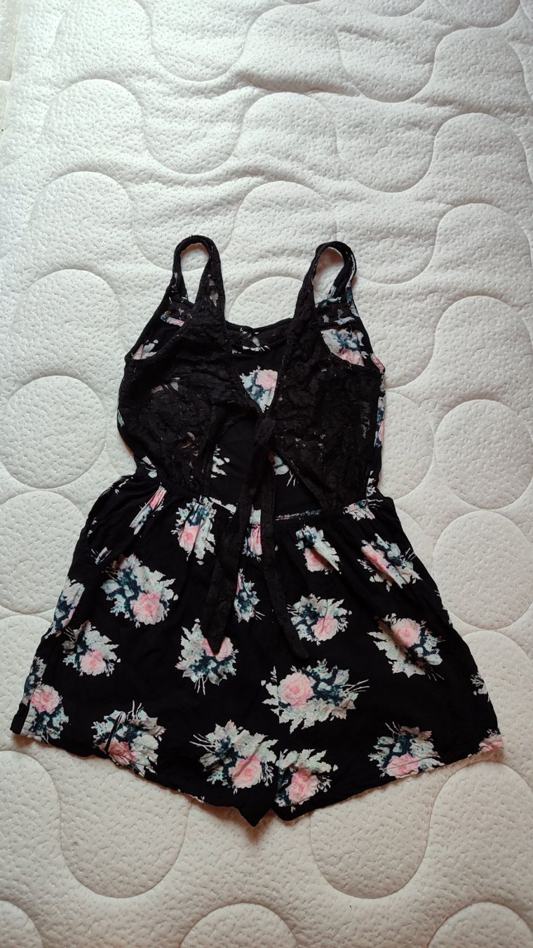 Zara Tute: Einteiler, Jumpsuit Gr. 36-38 NEU, sommerlich – Nuovo e nell'imballaggio originale da Brüttisellen venduto da nic_xm7s 9