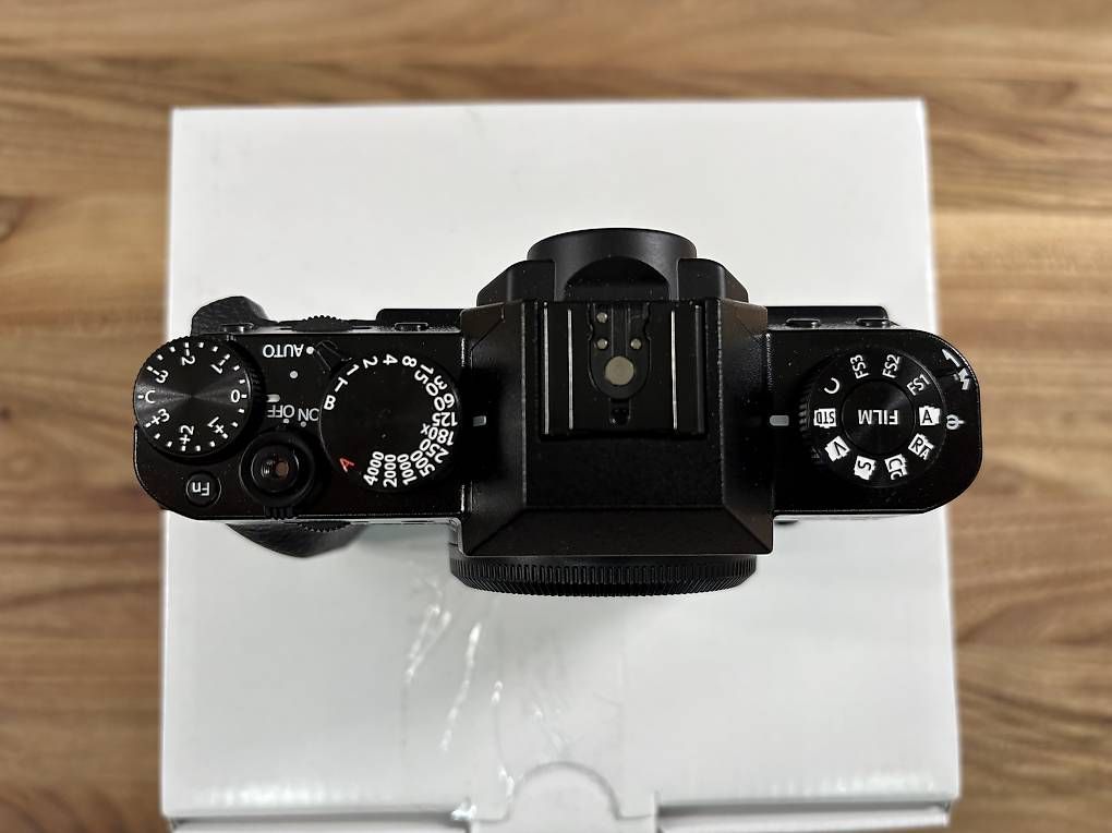 Fujifilm Fotocamera: Fujifilm X-T30 III – Nuovo (secondo la descrizione) da Steffisburg venduto da noctilux 1