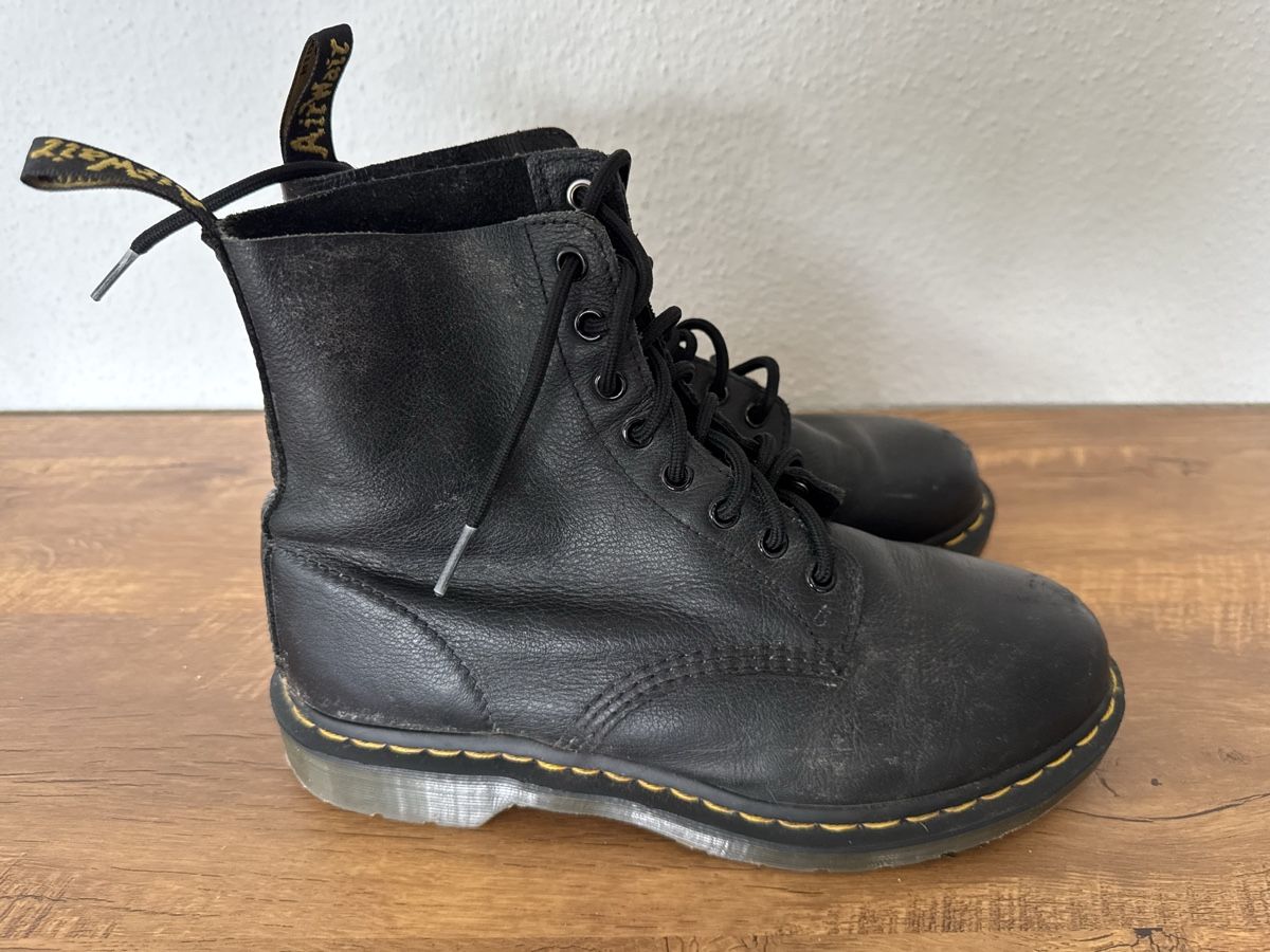 Dr. Martens Damenschuhe: Dr. Martens 1460 Pascal, bottes en cuir noir, taille 41 – Gebraucht aus Brügg BE von Goob 3