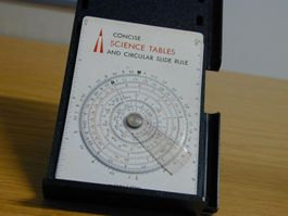 RECHENSCHEIBE CONCISE  SCIENE TABLES und von CONCISE , Japan
