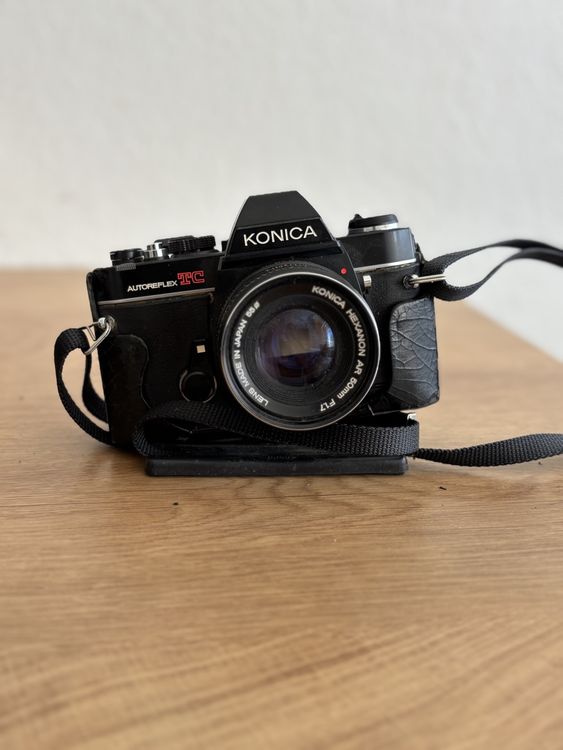 Konica Appareil photo: Konica Autoreflex TC - Analoge Spiegelreflexkamera Vintage – D'occasion à Orpund par bus_77vt