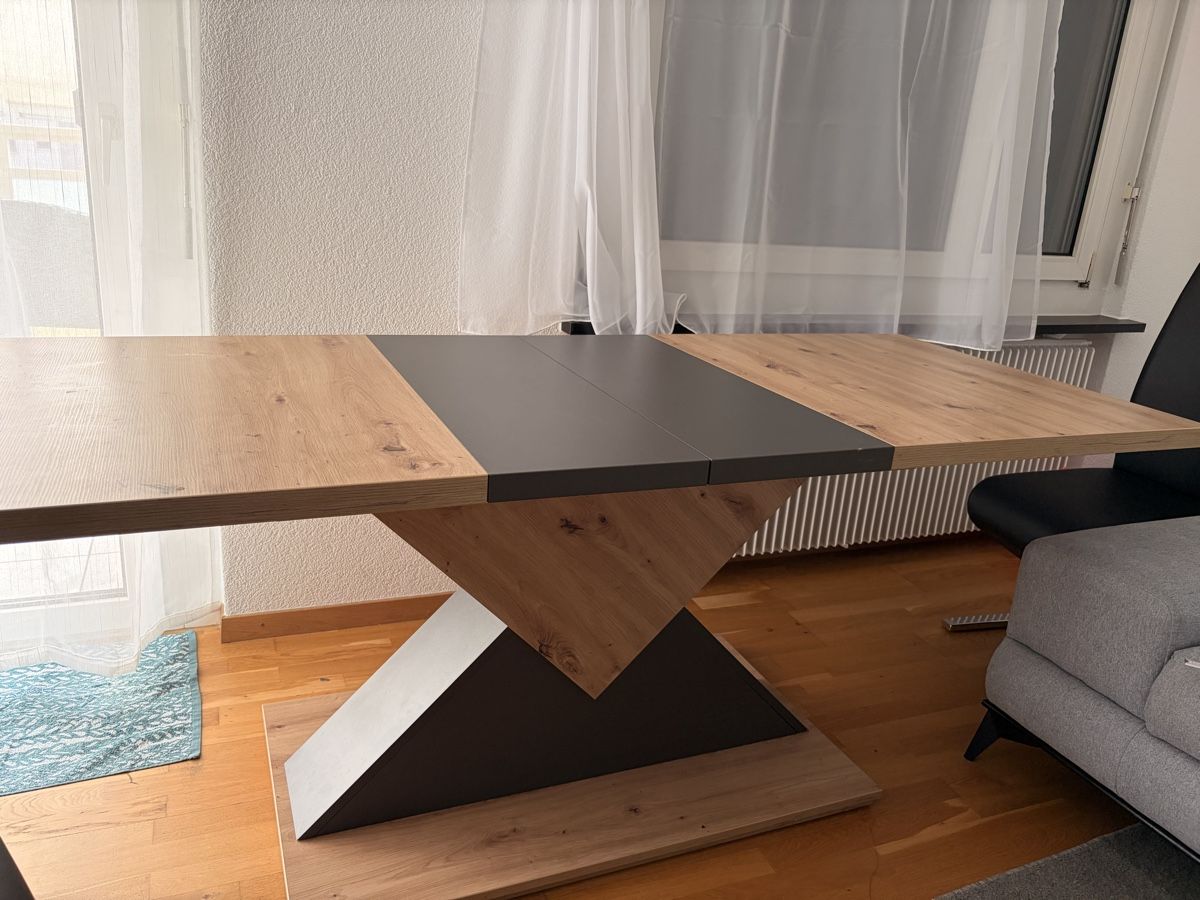 Set di tavolo e panche: Hochwertiger Esstisch mit Stühle – Usato da Aarburg venduto da jon_mw9q 2