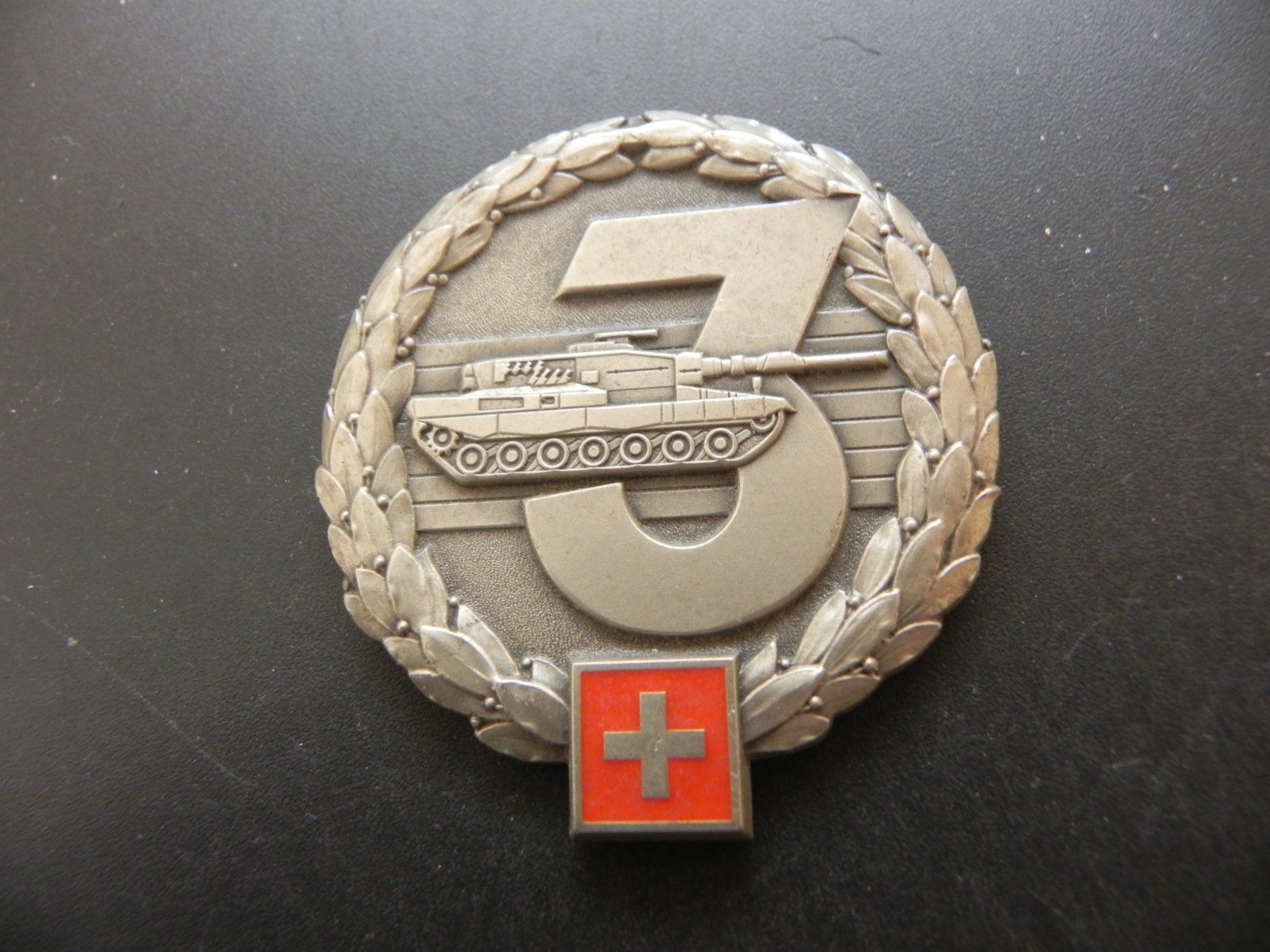Spille & Fermagli: Beret Emblem Schweizer Armee Crede et Aude 2 – Usato da Biel/Bienne venduto da Gogolozi
