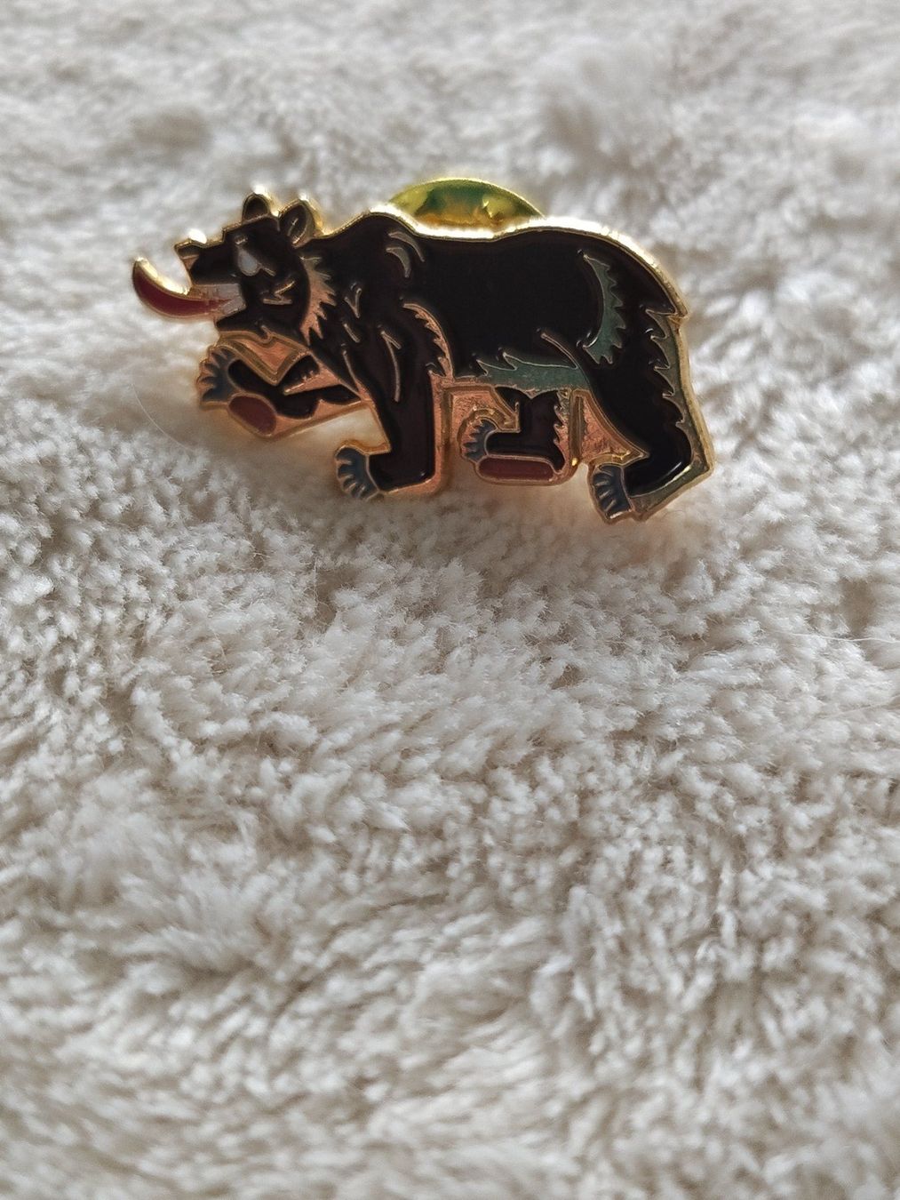 Placchette & Badge: Pin's ours bernois – Usato da Plagne venduto da gigi204