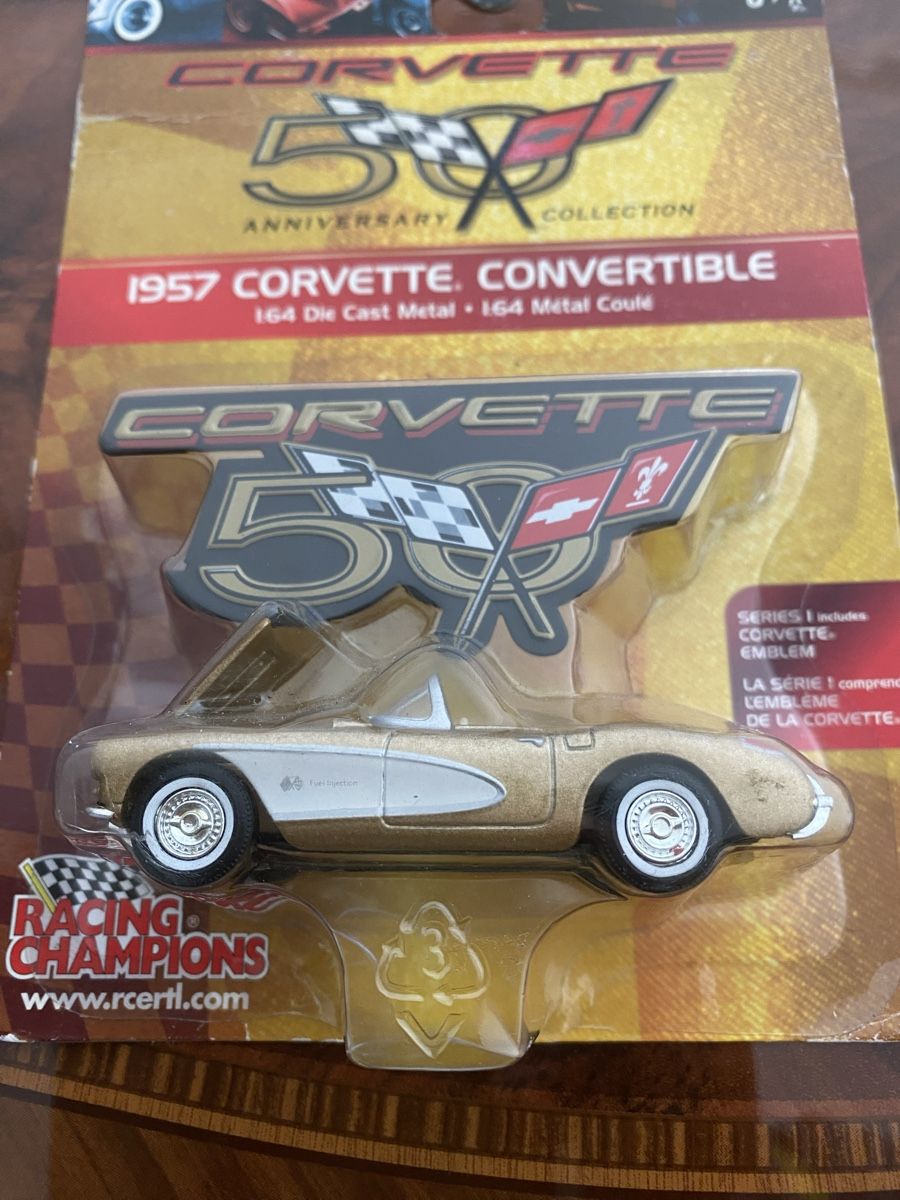 Chevrolet Modellini d'auto: Chevrolet Corvette Convertible – Nuovo e nell'imballaggio originale da St. Margrethen SG venduto da Alfista_159 1
